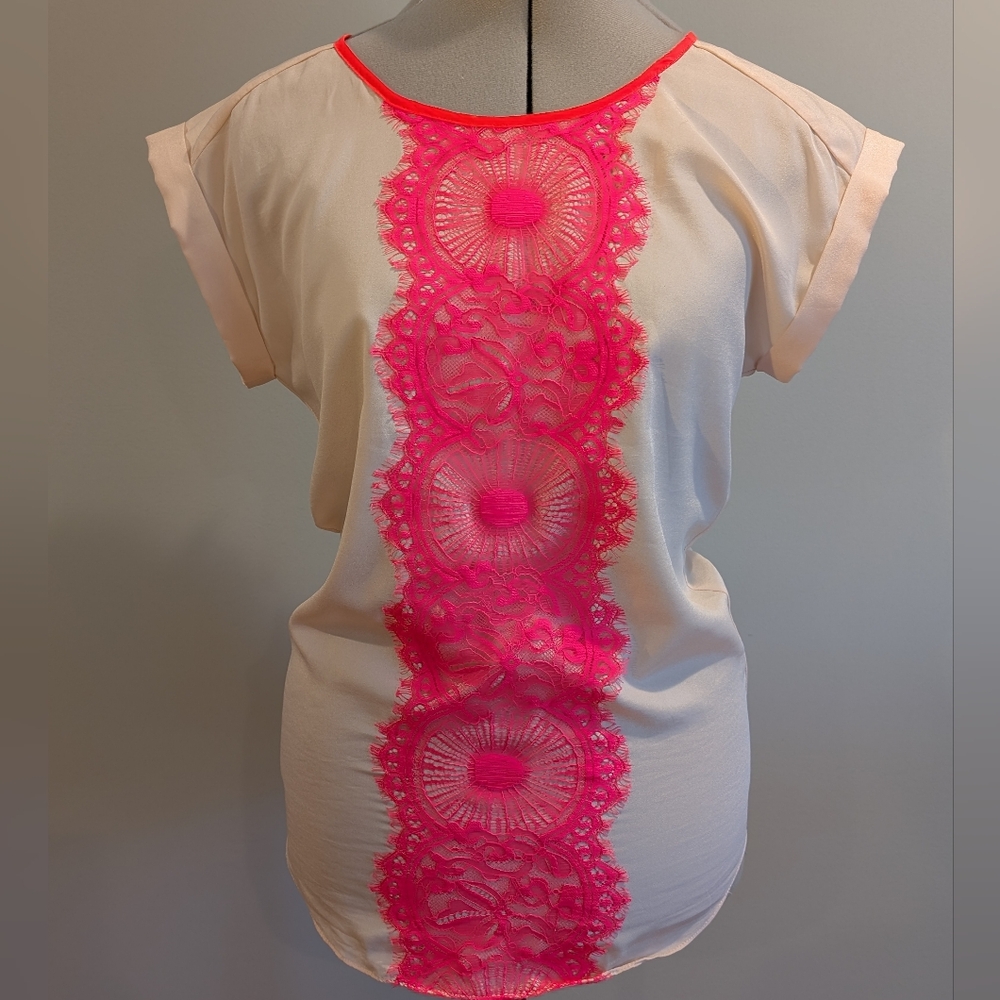 Express Neon Pink Lace Front Top - Size Extra Small (XS)​This stylish Express